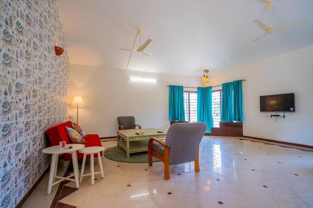 Lake View Villa Gandaulim Kültér fotó